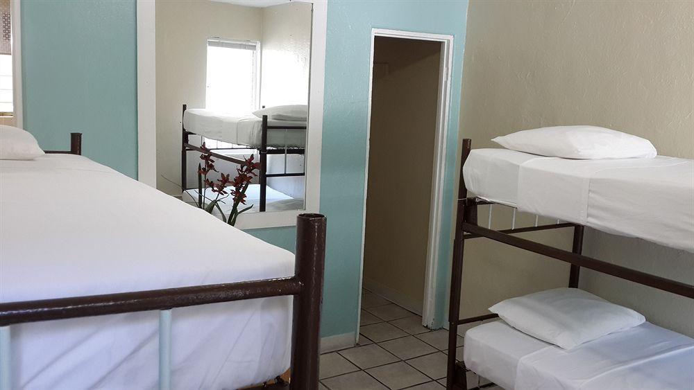 Seashell Motel And International Hostel Key West Buitenkant foto