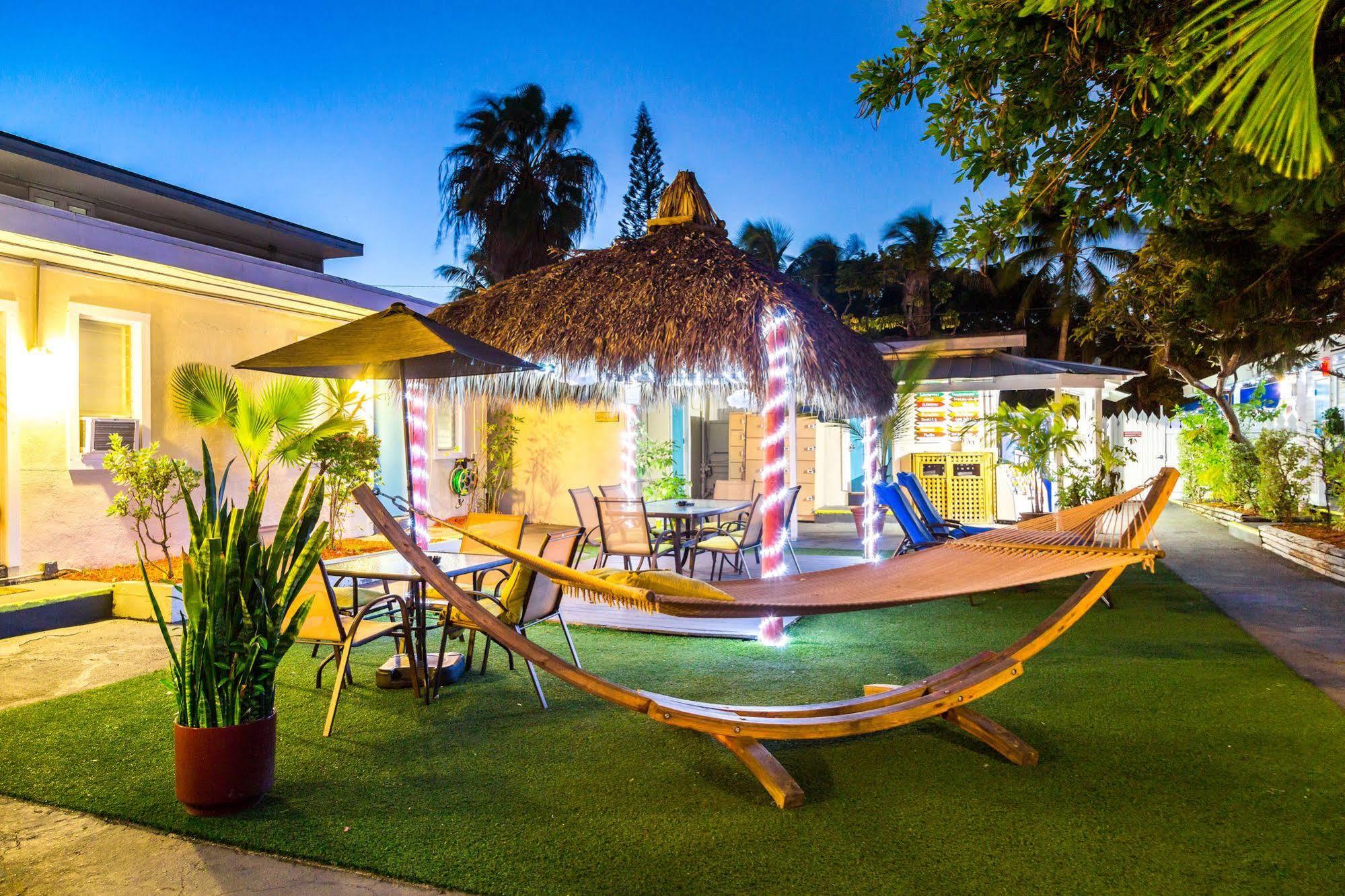 Seashell Motel And International Hostel Key West Buitenkant foto